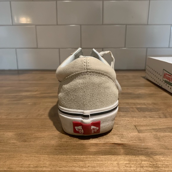 Vans. Excellent condition. Barely worn - Picture 6 of 9